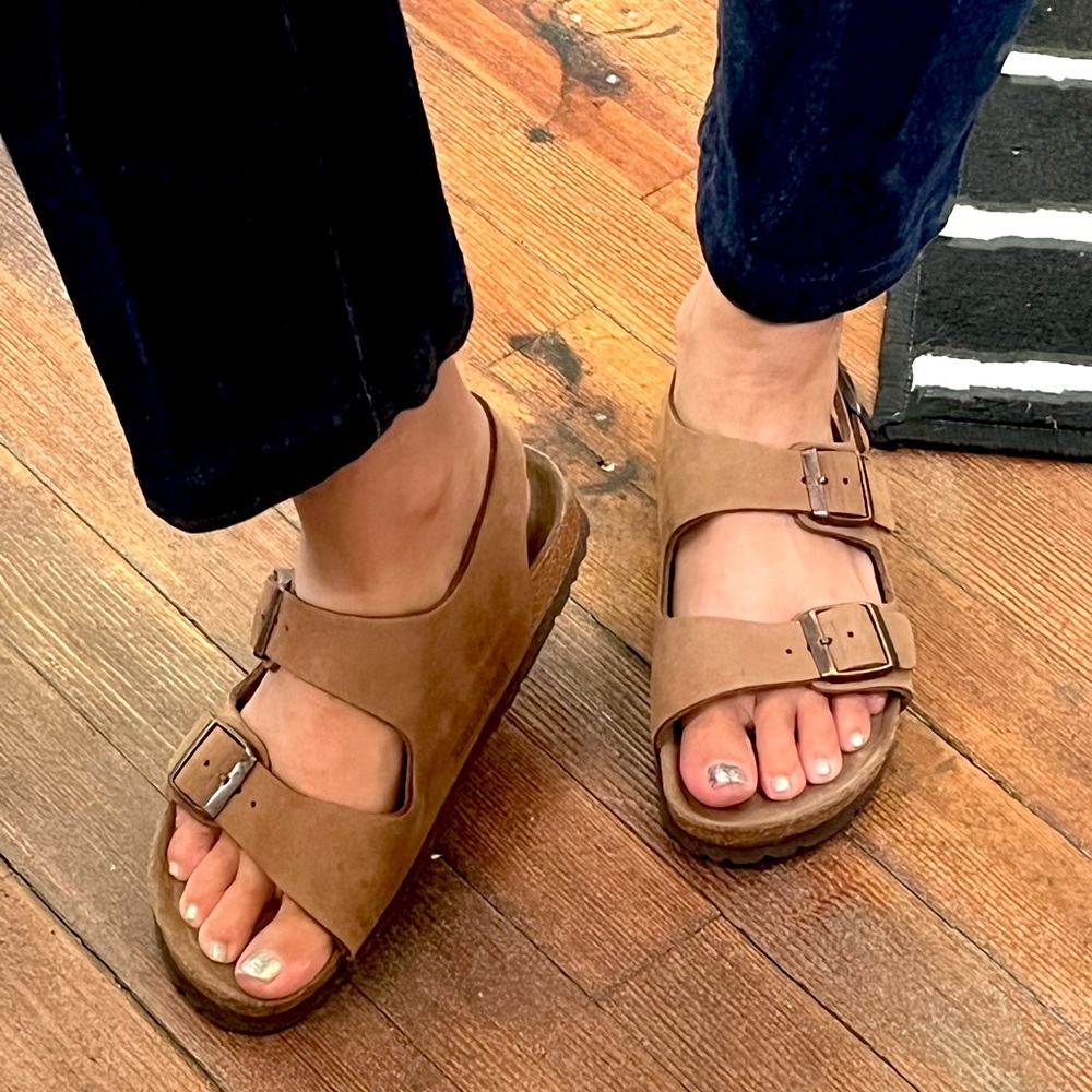 Size 36 Birkenstock leather sandals in OG brown. Hardly worn. In great condition
